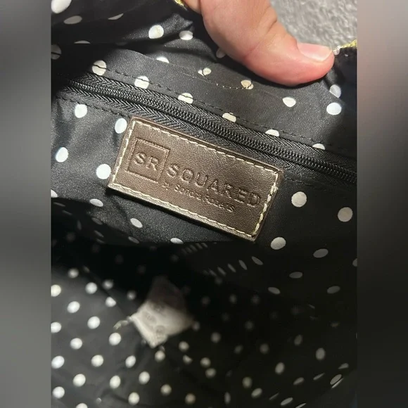 Sandra Robert’s Squared Hobo - Picture 9 of 9